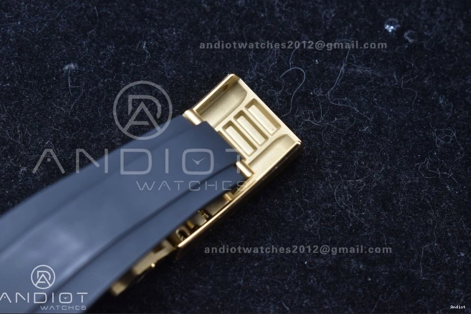 1:1 Best Daytona 126518 Oysterflex Clean Dial Edition YG on Strap 2023 SH4131 0322